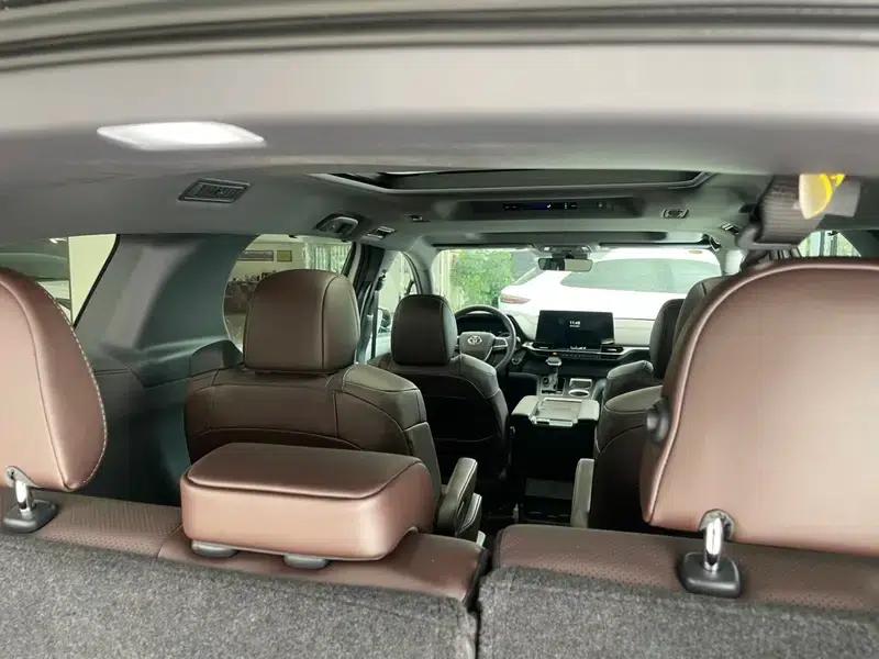 2024 Grevia Intelligent Hybrid Dual Engine 2.5L AWD Premium PLUS Edition — миниатюра 8