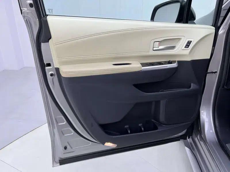 2023 Grevia Intelligent Hybrid Dual Engine 2.5L Premium PLUS — миниатюра 15