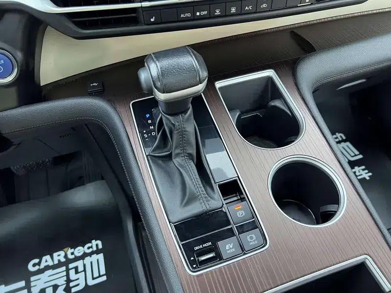 2023 Grevia Intelligent Hybrid Dual Engine 2.5L Premium PLUS — миниатюра 22