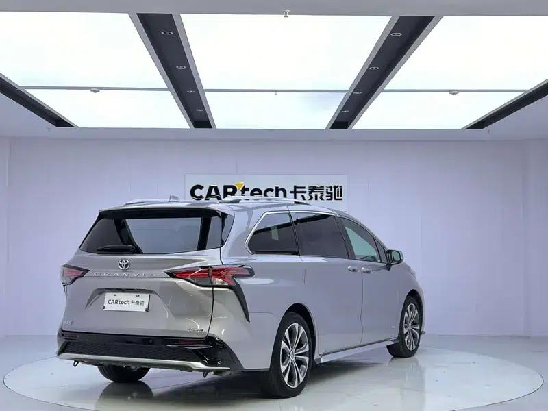 2023 Grevia Intelligent Hybrid Dual Engine 2.5L Premium PLUS — миниатюра 7