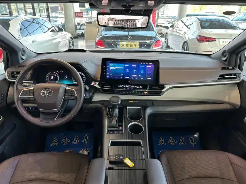 2022 Grevia 2.5L Hybrid Flagship Edition — миниатюра 15