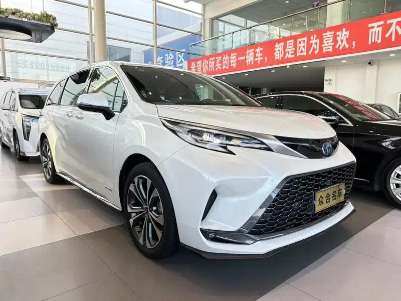 2022 Grevia 2.5L Hybrid Flagship Edition — миниатюра 3