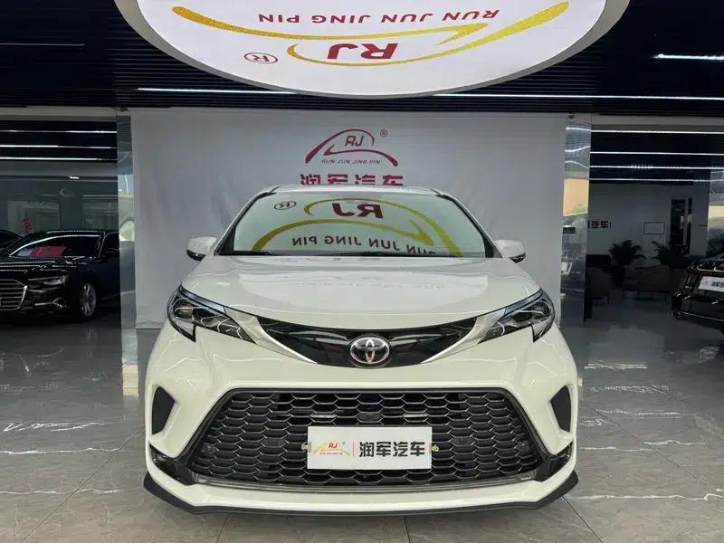 2024 Grevia Intelligent Hybrid Dual Engine 2.5L Two-Wheel Drive Premium PLUS Edition — миниатюра 2