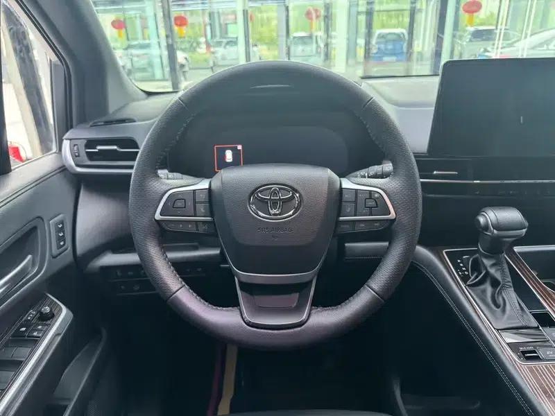 2024 Grevia Intelligent Hybrid Dual Engine 2.5L Two-Wheel Drive Premium PLUS Edition — миниатюра 13