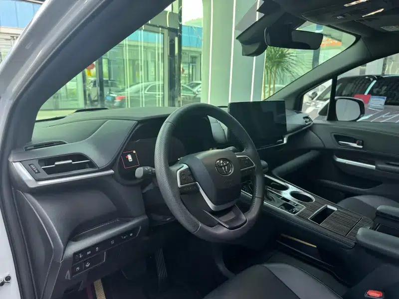 2024 Grevia Intelligent Hybrid Dual Engine 2.5L Two-Wheel Drive Premium PLUS Edition — миниатюра 16