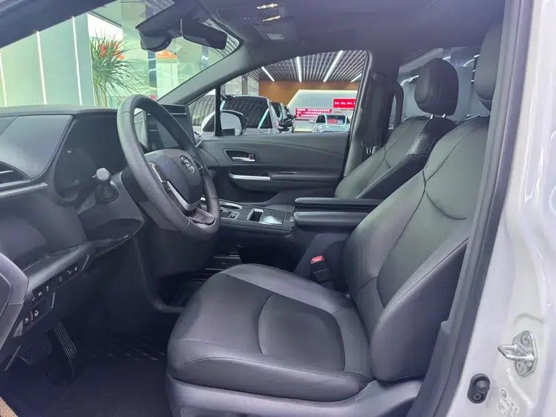 2024 Grevia Intelligent Hybrid Dual Engine 2.5L Two-Wheel Drive Premium PLUS Edition — миниатюра 17