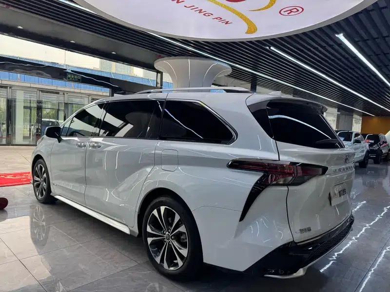 2024 Grevia Intelligent Hybrid Dual Engine 2.5L Two-Wheel Drive Premium PLUS Edition — миниатюра 4