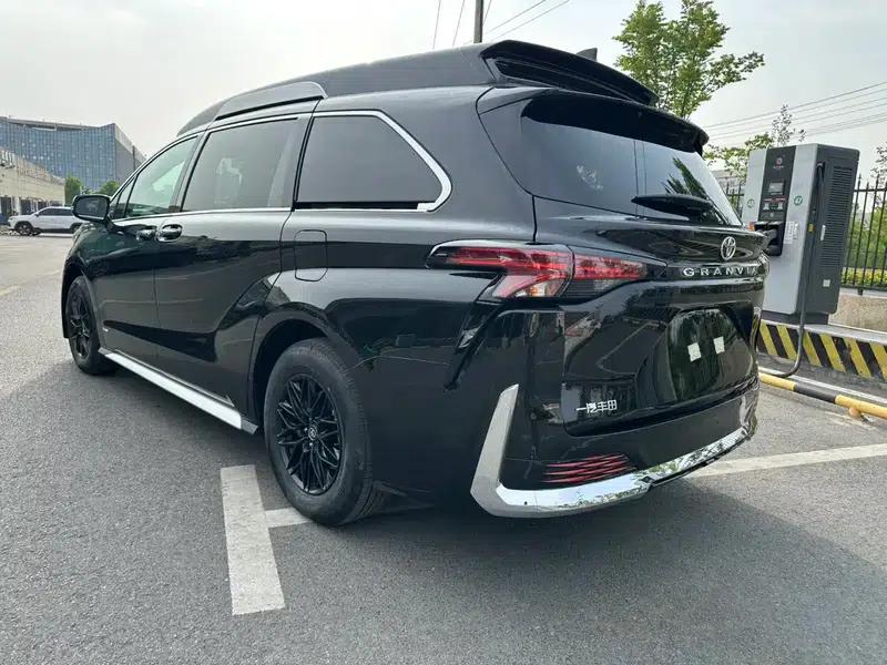 2024 Grevia Intelligent Hybrid Dual Engine 2.5L Two-Wheel Drive Premium PLUS Edition — миниатюра 5