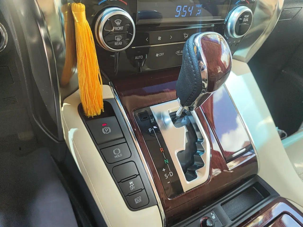 Toyota Alphard 2015 3.5L Luxury Edition — миниатюра 14