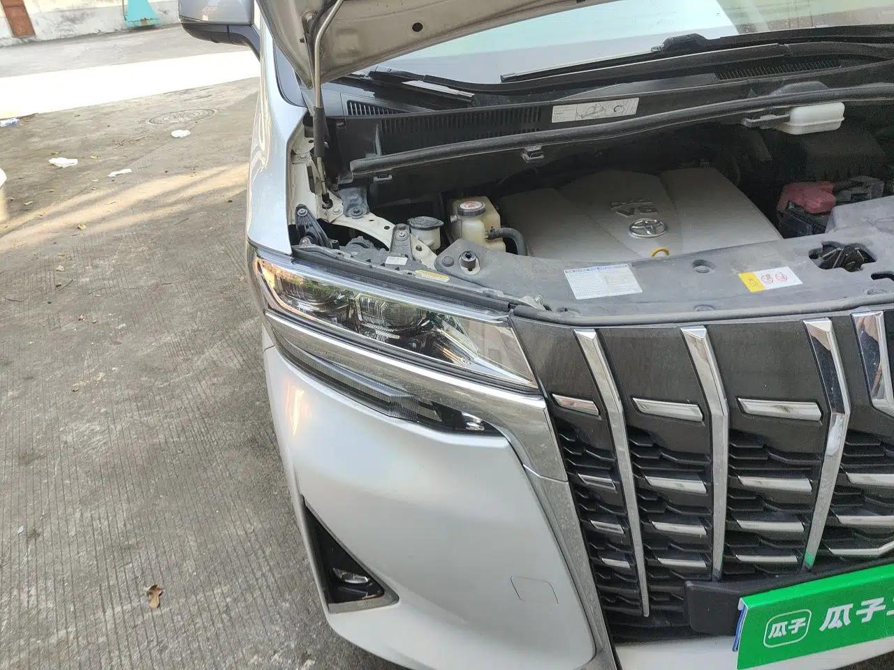 Toyota Alphard 2018 Revised Version 3.5L Luxury Edition — миниатюра 7