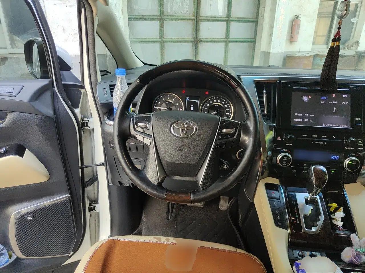 Toyota Alphard 2018 Revised Version 3.5L Luxury Edition — миниатюра 10
