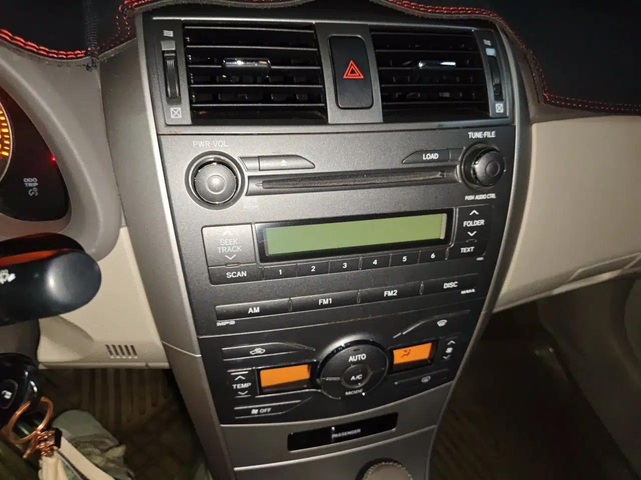 Toyota Corolla 2008 1.8L Automatic GL-i Sunroof Special Edition — миниатюра 13