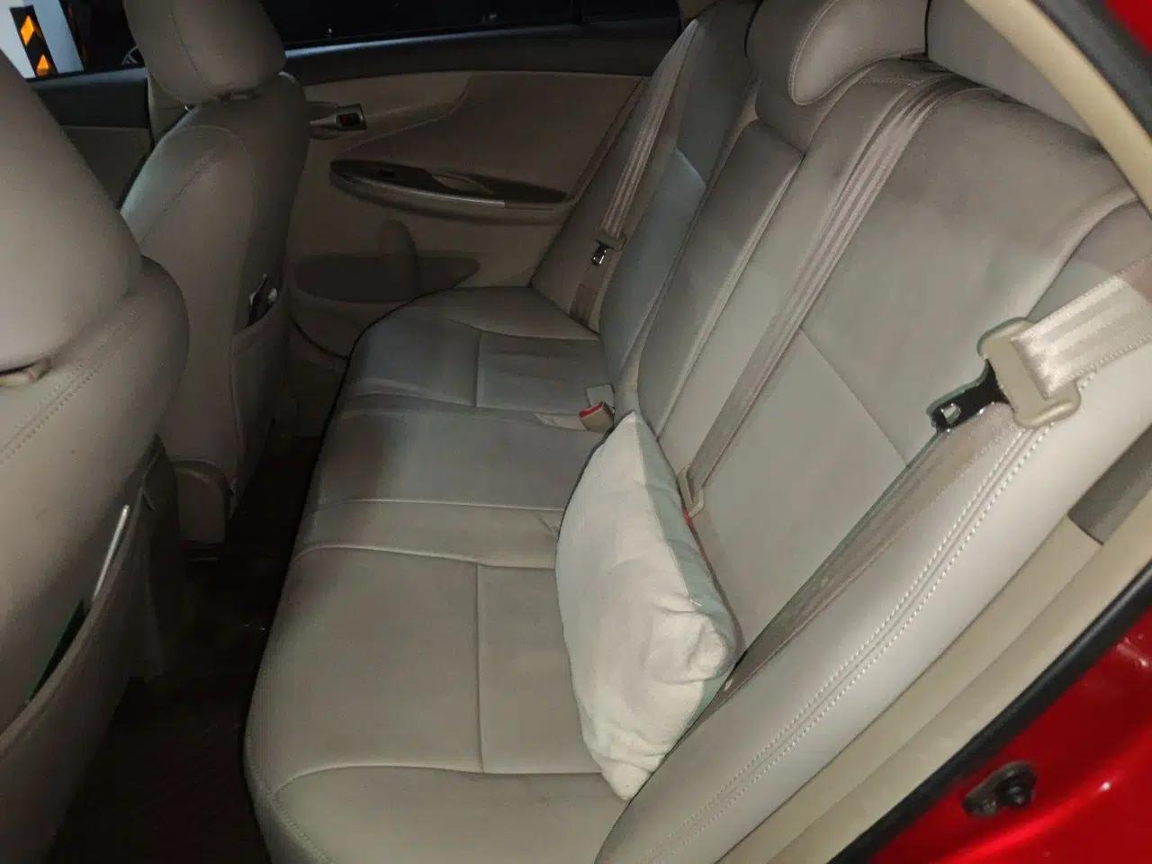Toyota Corolla 2008 1.8L Automatic GL-i Sunroof Special Edition — миниатюра 17
