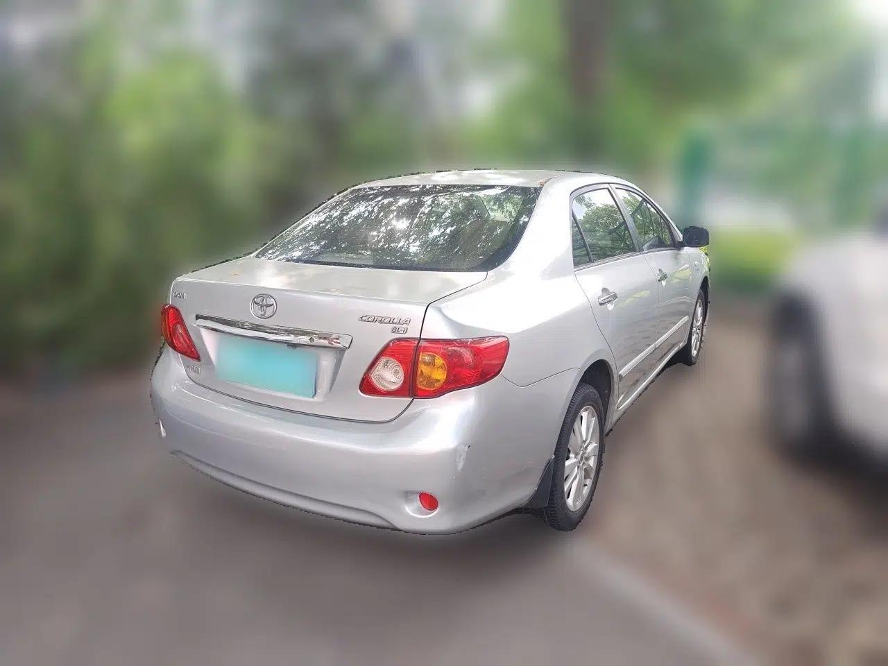 Toyota Corolla 2008 1.8L Manual GL-i Sunroof Special Edition — миниатюра 6
