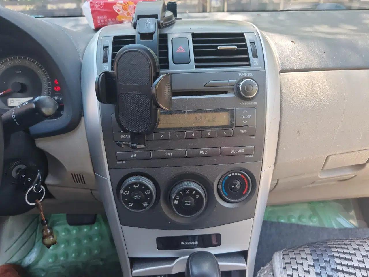 Toyota Corolla 2011 1.6L Automatic GL — миниатюра 13