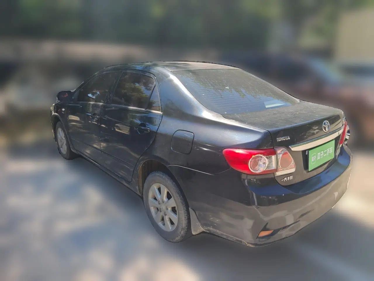 Toyota Corolla 2011 1.6L Automatic GL — миниатюра 4