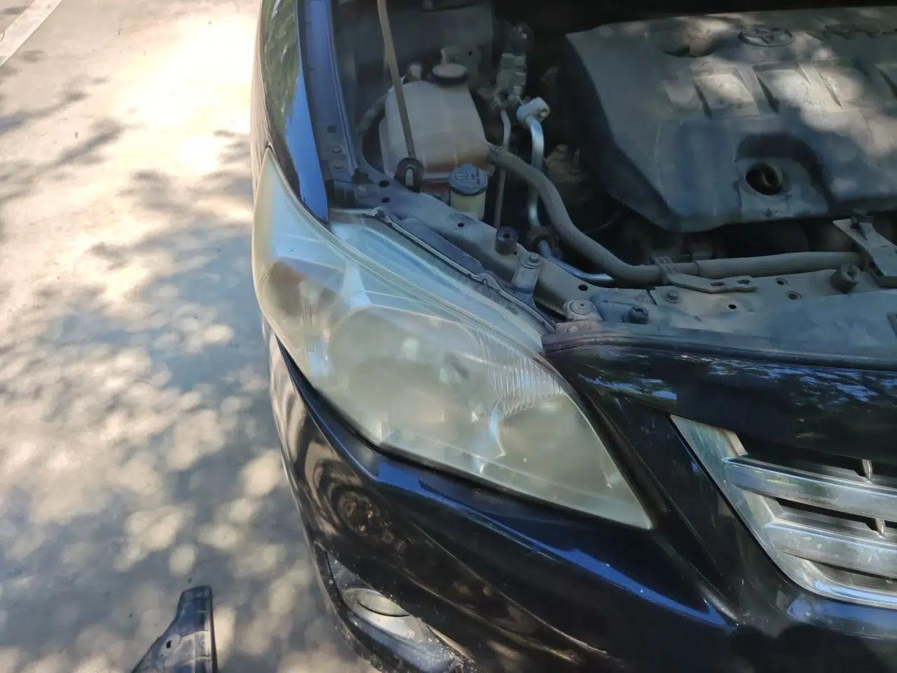 Toyota Corolla 2011 1.6L Automatic GL — миниатюра 7