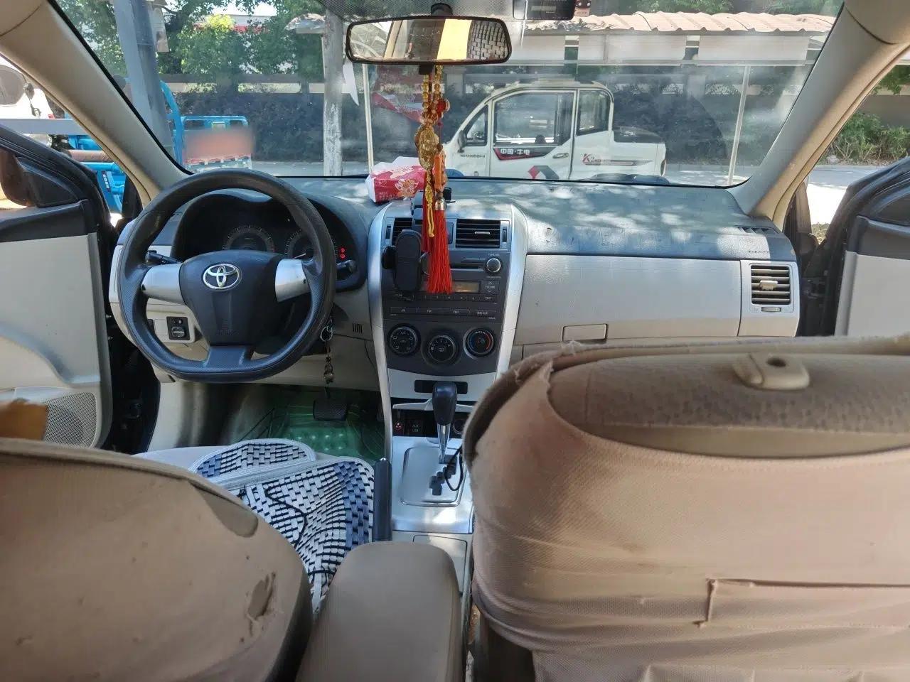 Toyota Corolla 2011 1.6L Automatic GL — миниатюра 9