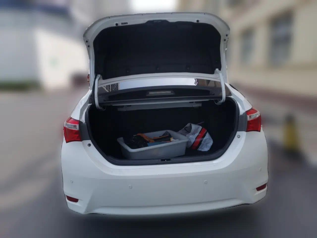 Toyota Corolla 2016 1.6L CVT GL-i Cool Edition — миниатюра 19
