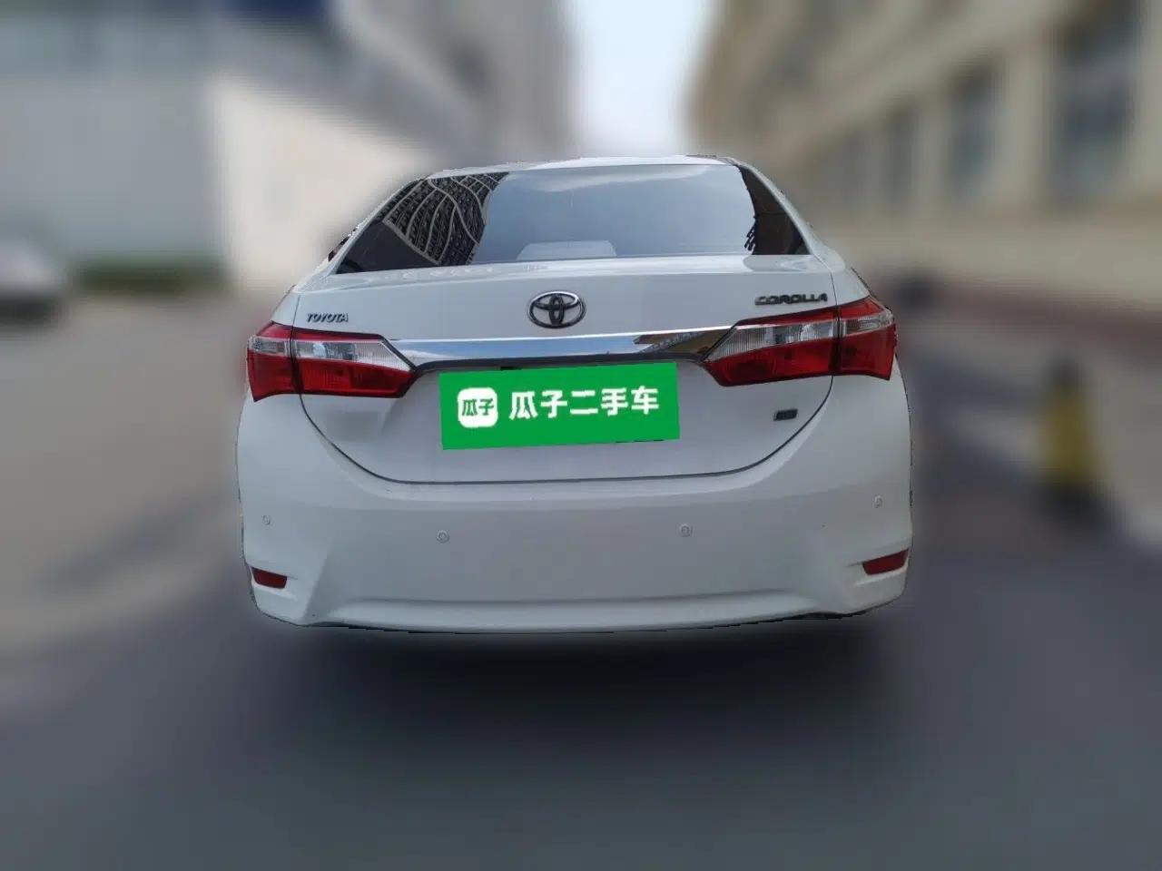 Toyota Corolla 2016 1.6L CVT GL-i Cool Edition — миниатюра 5