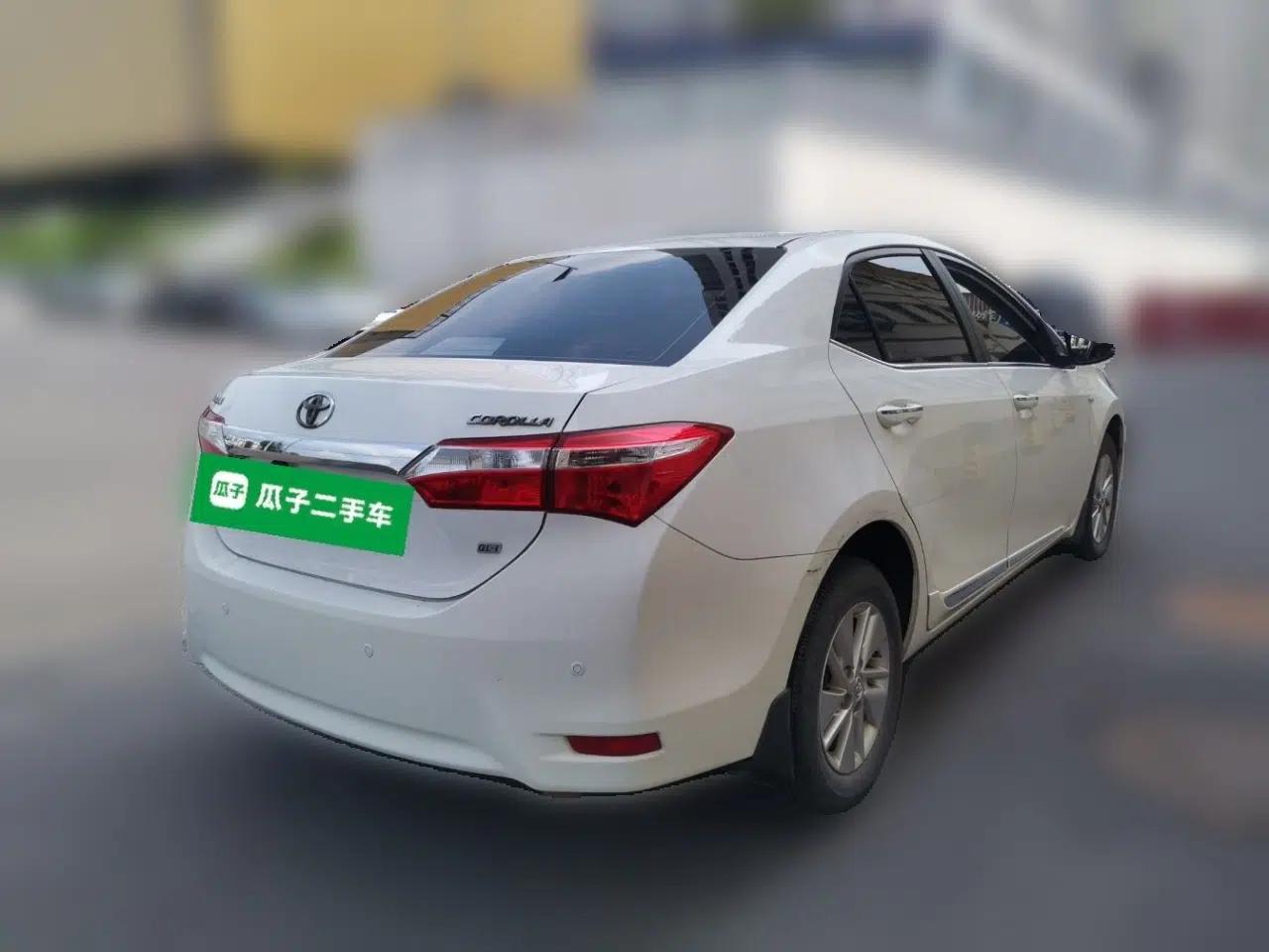 Toyota Corolla 2016 1.6L CVT GL-i Cool Edition — миниатюра 6