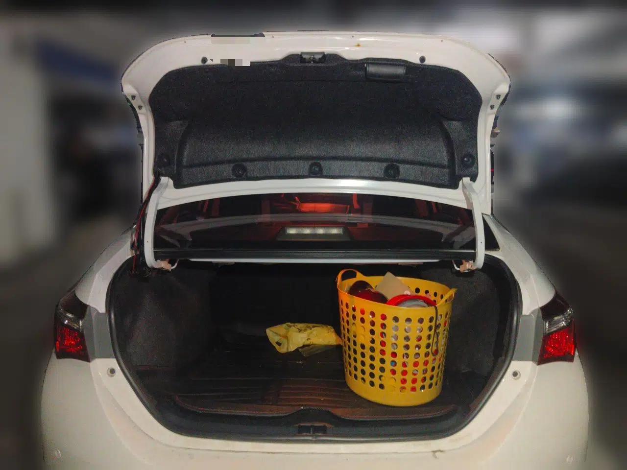 Toyota Corolla 2017 Revised Version 1.2T S-CVT GL-i — миниатюра 19