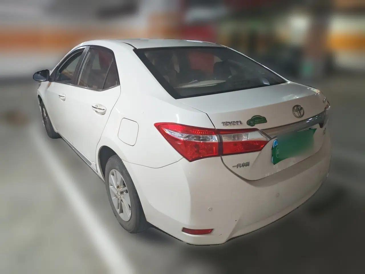 Toyota Corolla 2017 1.2T CVT GL-i — миниатюра 4