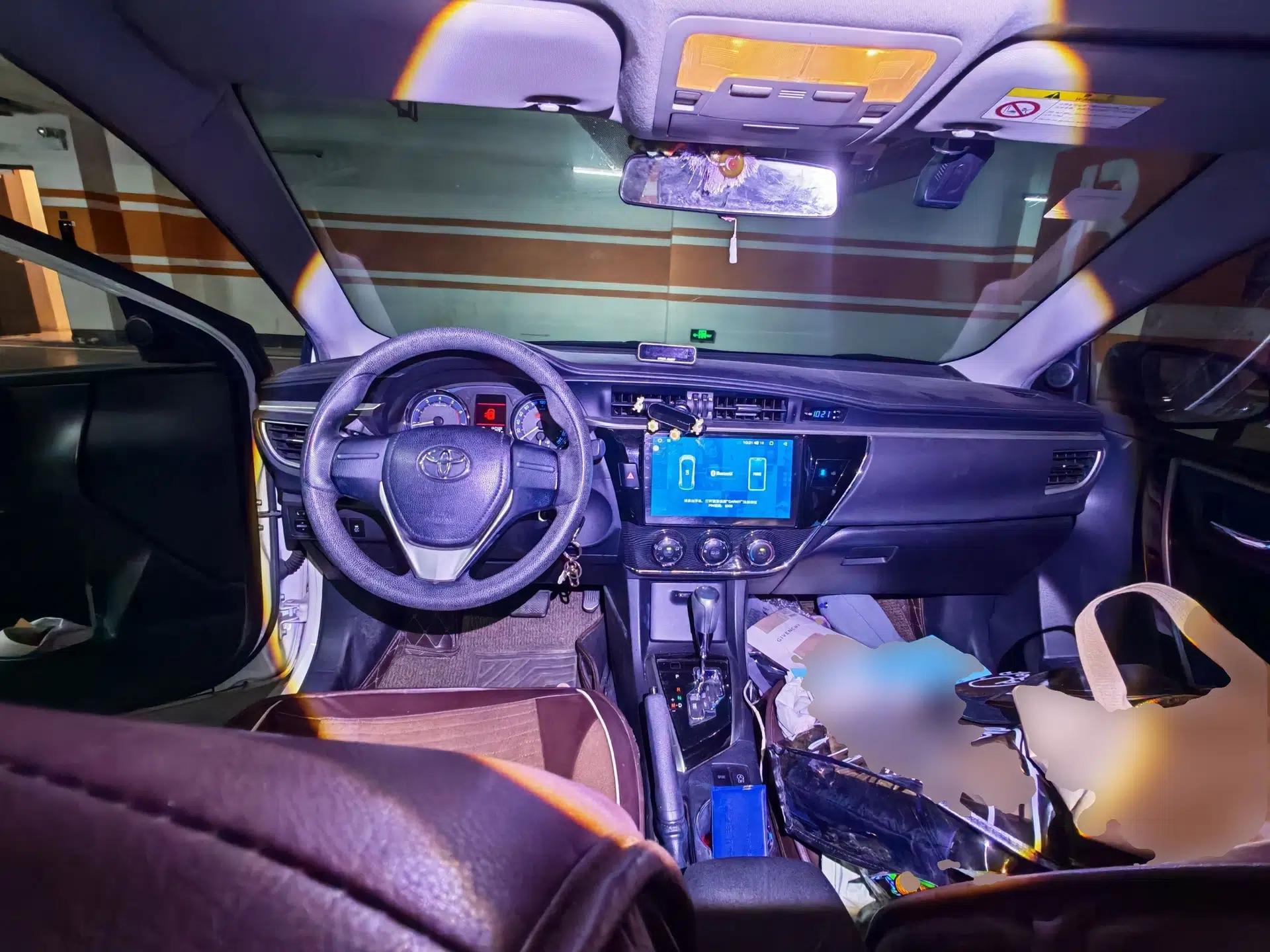 Toyota Corolla 2017 1.2T CVT GL-i — миниатюра 9