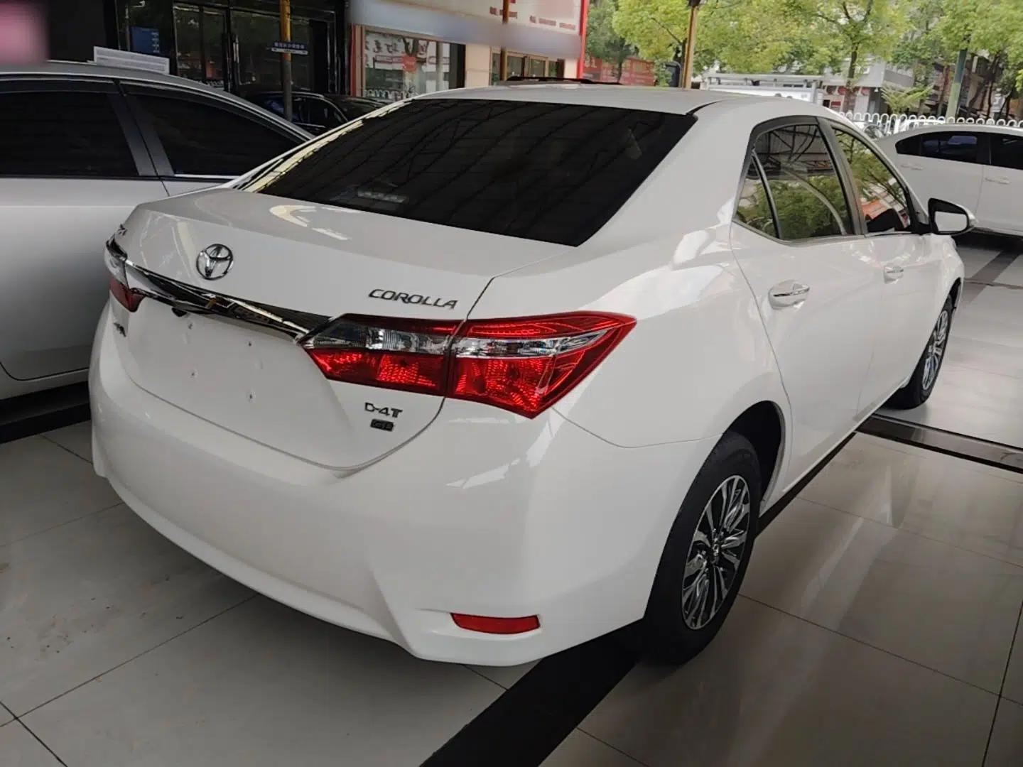 Toyota Corolla 2017 Revised Version 1.2T S-CVT GL — миниатюра 6