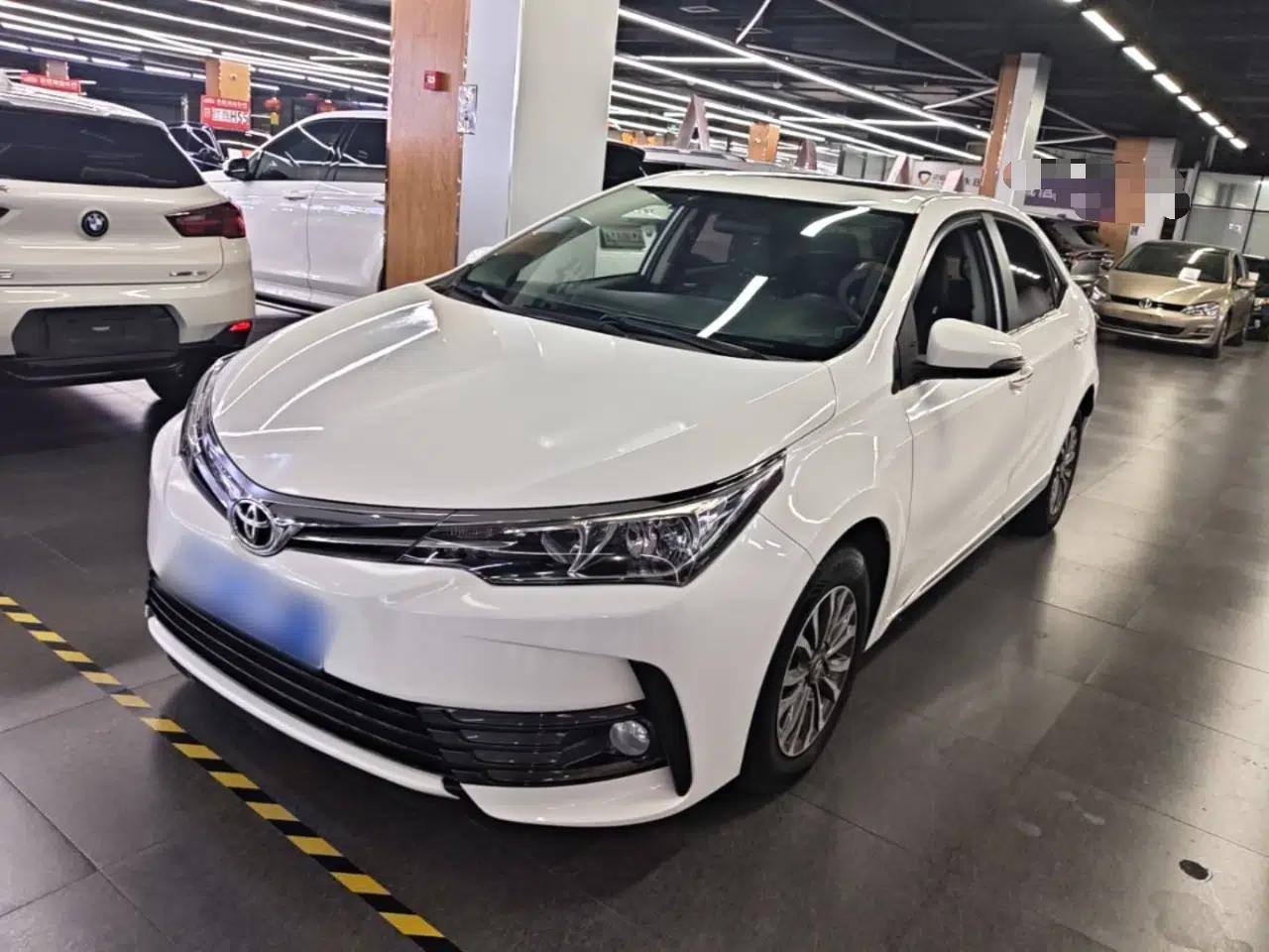 Toyota Corolla 2017 Revised Version 1.2T S-CVT GL-i — миниатюра 1