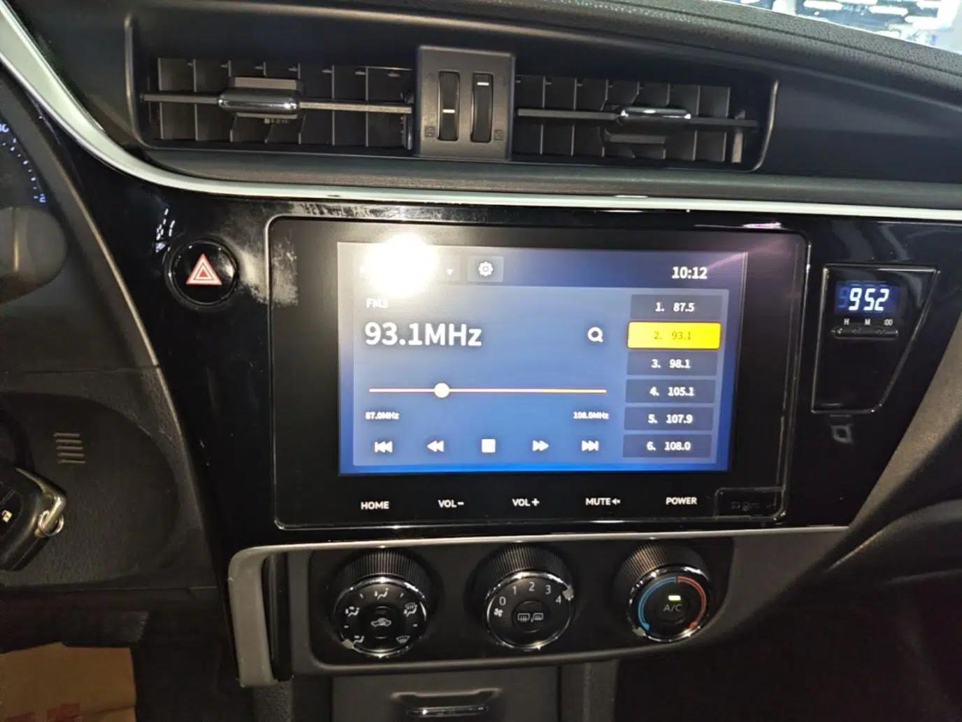 Toyota Corolla 2017 Revised Version 1.2T S-CVT GL-i — миниатюра 15