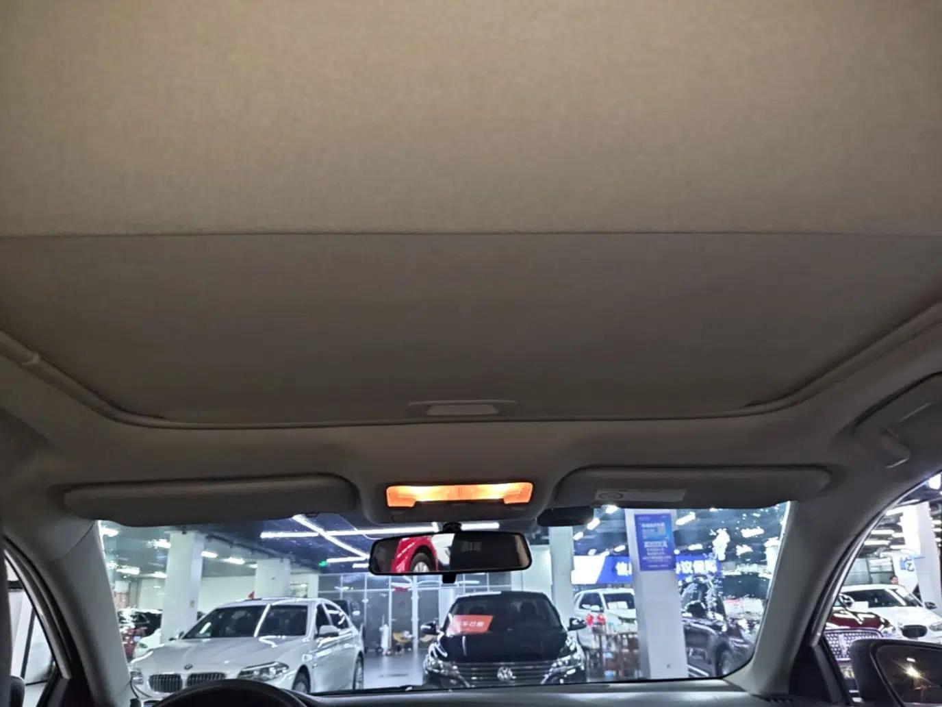 Toyota Corolla 2017 Revised Version 1.2T S-CVT GL-i — миниатюра 21