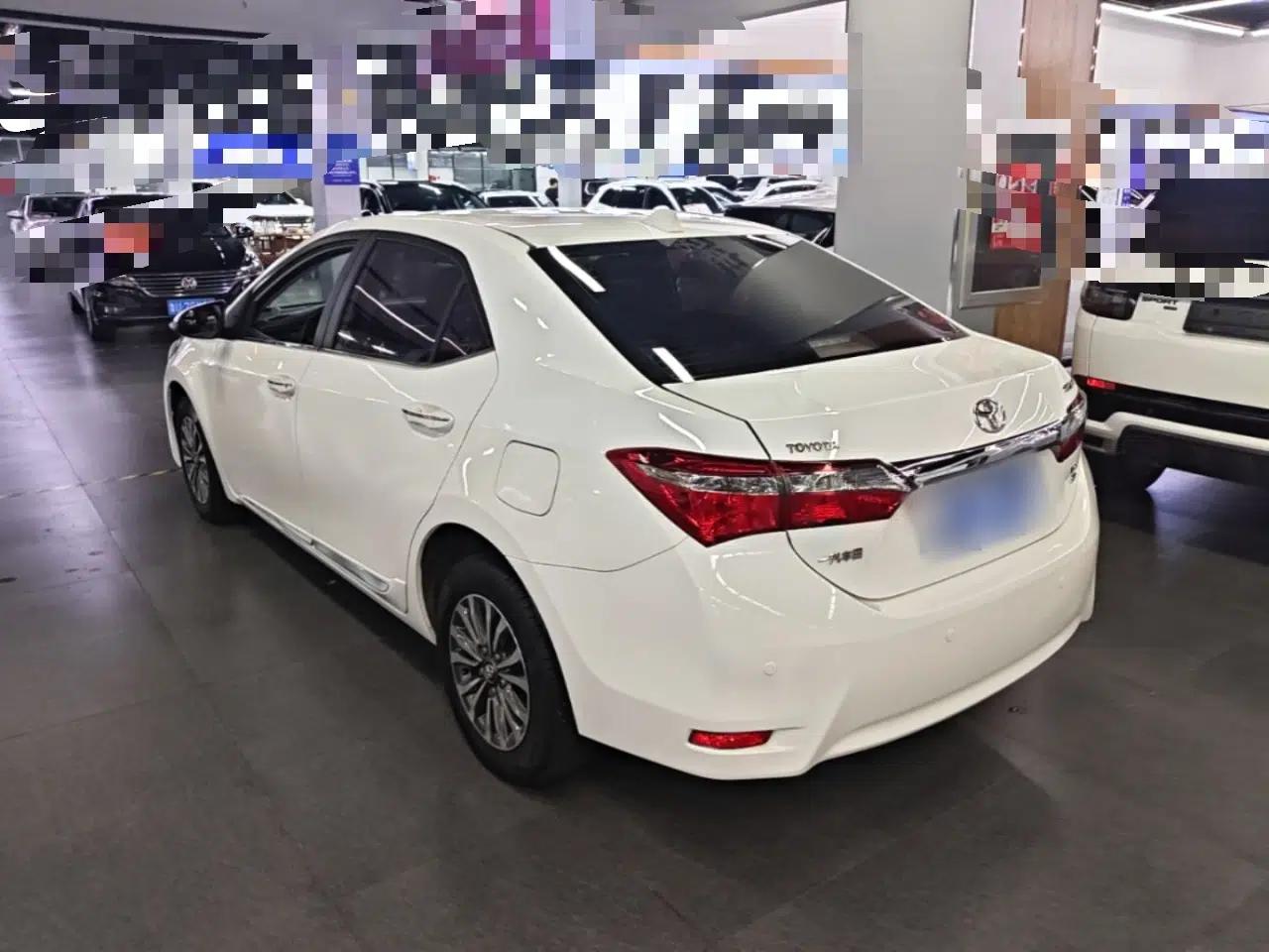 Toyota Corolla 2017 Revised Version 1.2T S-CVT GL-i — миниатюра 4