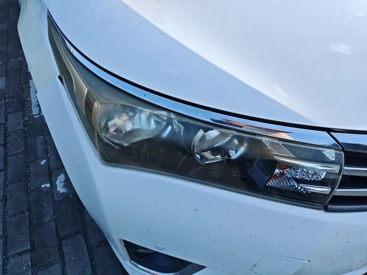 Toyota Corolla 2016 1.6L CVT GL-i Cool Edition — миниатюра 7
