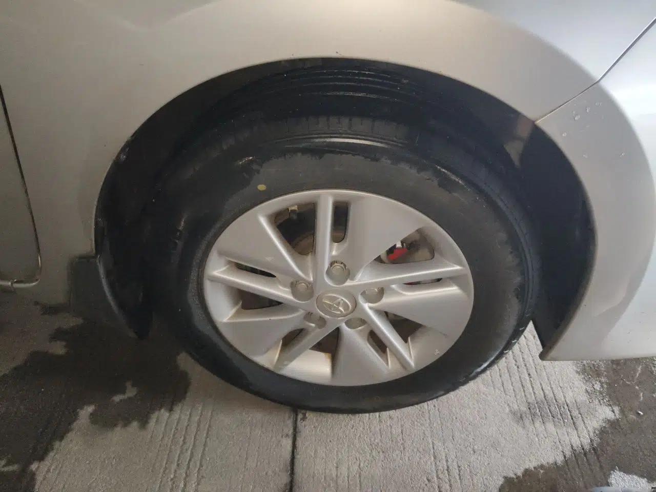 Toyota Corolla 2017 1.2T CVT GL — миниатюра 5