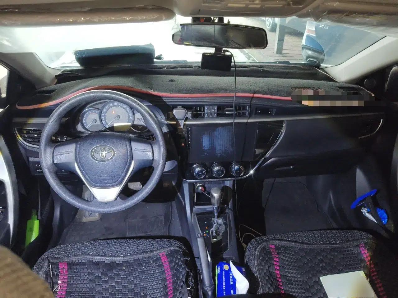 Toyota Corolla 2017 1.2T CVT GL — миниатюра 6