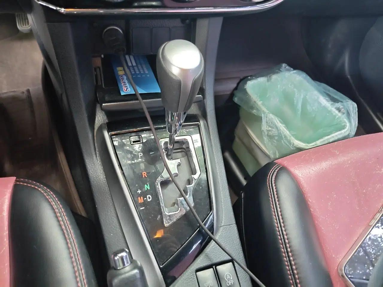 Toyota Corolla 2017 1.2T CVT GL — миниатюра 14