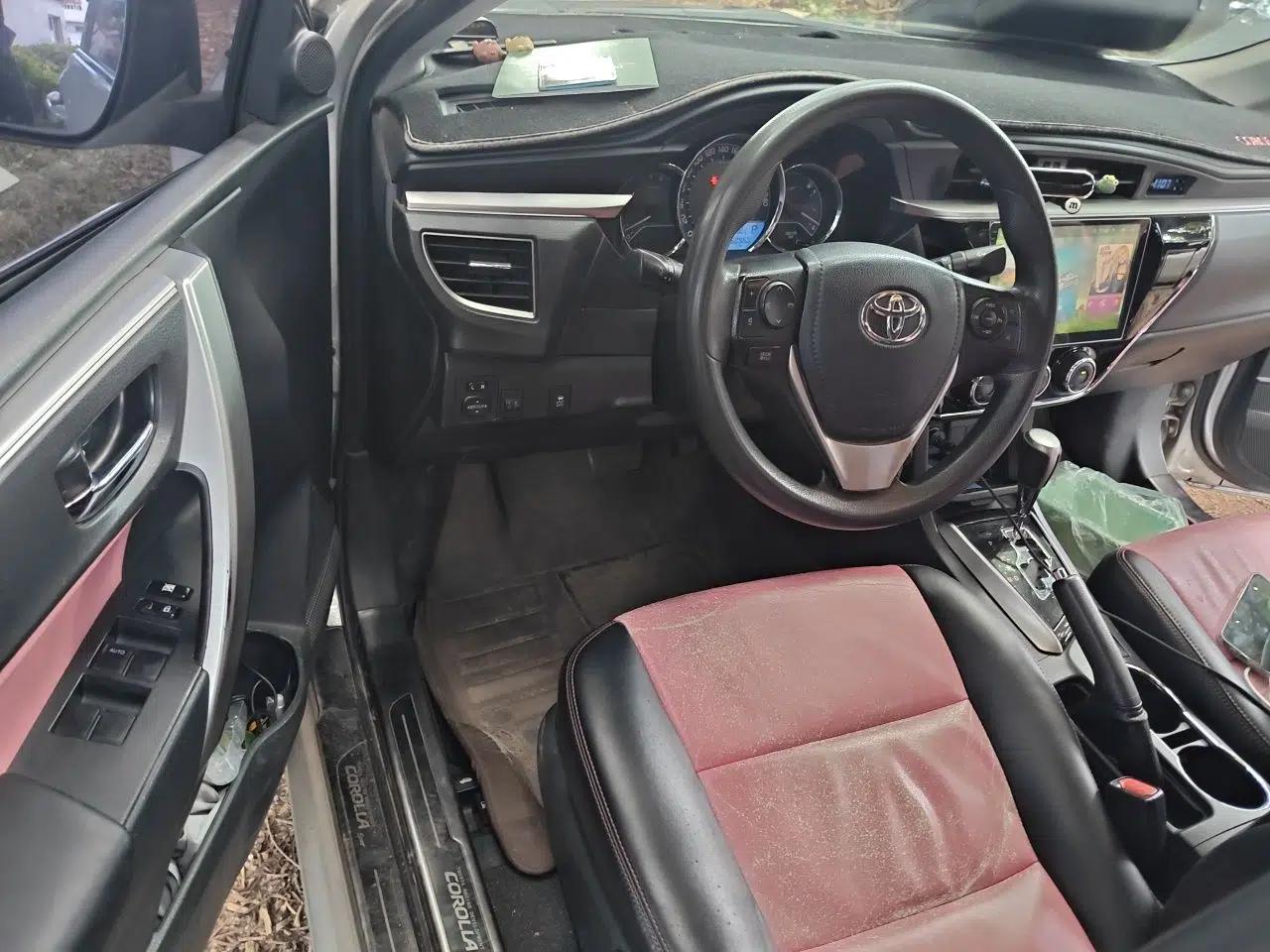 Toyota Corolla 2017 1.2T CVT GL — миниатюра 16
