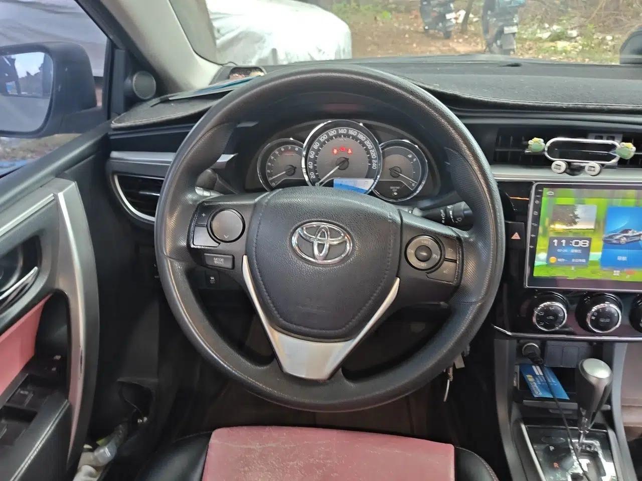 Toyota Corolla 2017 1.2T CVT GL — миниатюра 10