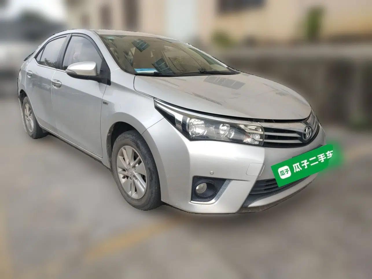 Toyota Corolla 2017 1.6L Manual GL — миниатюра 3