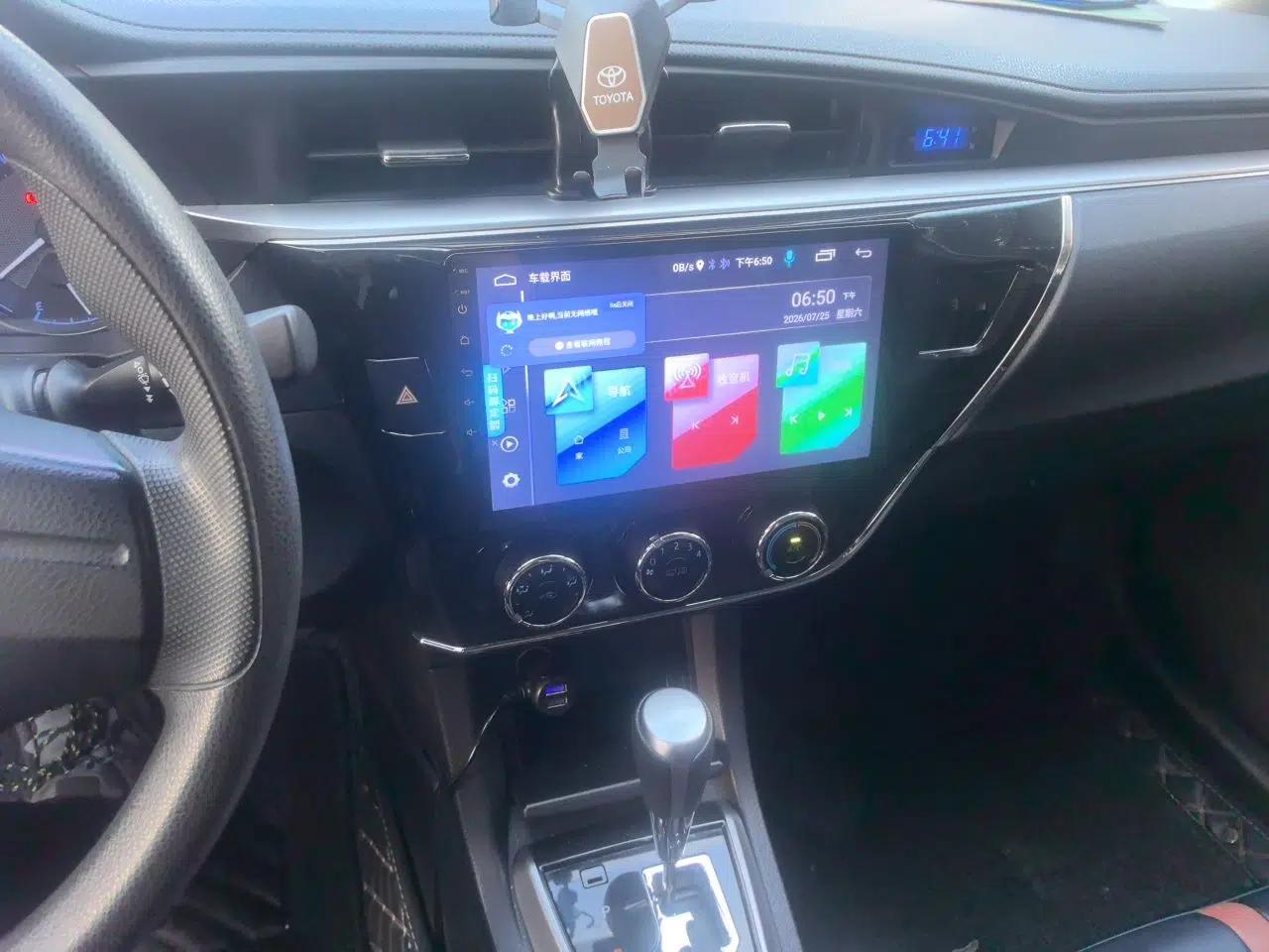 Toyota Corolla 2014 1.6L CVT GL-i — миниатюра 13