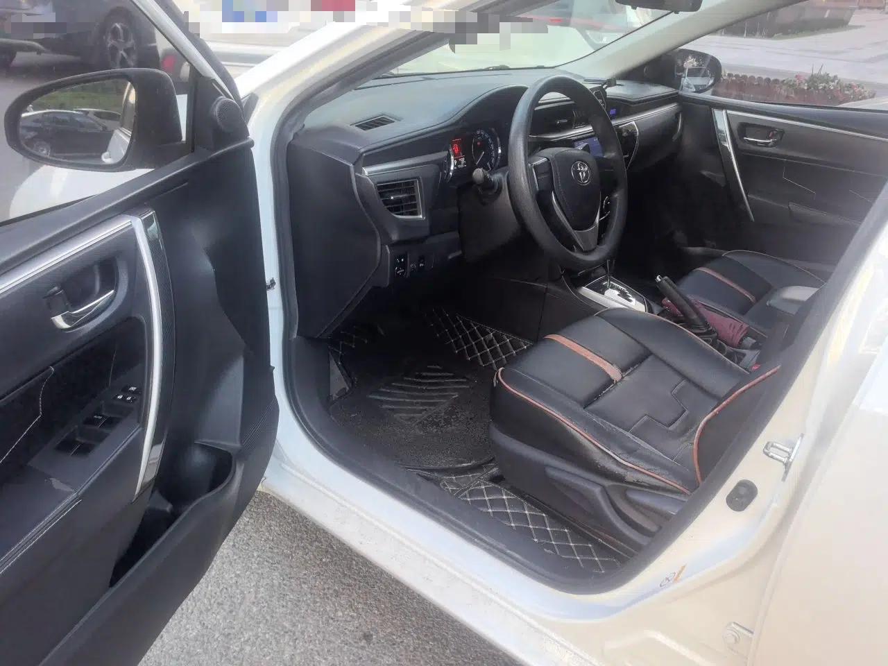 Toyota Corolla 2014 1.6L CVT GL-i — миниатюра 16