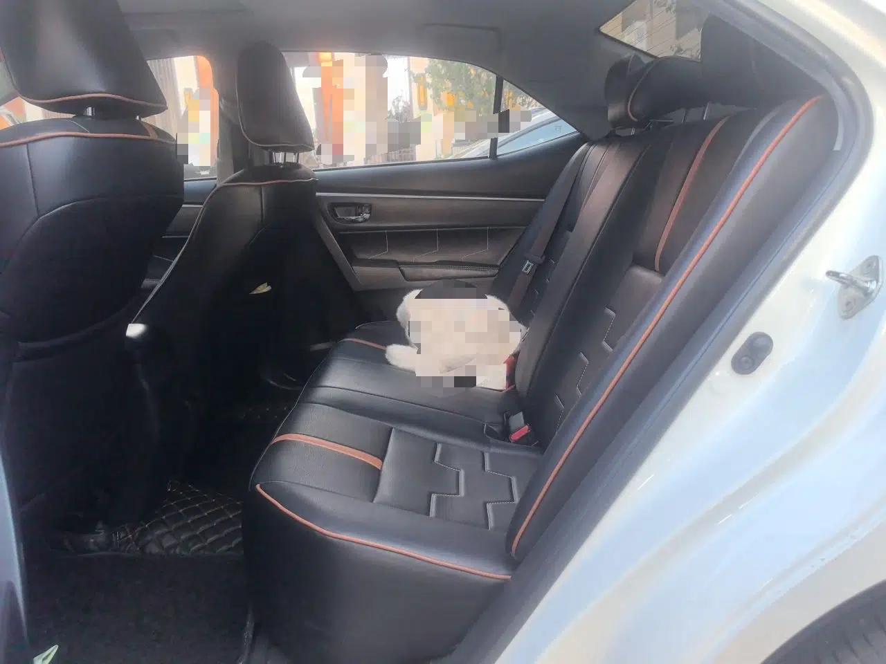 Toyota Corolla 2014 1.6L CVT GL-i — миниатюра 17
