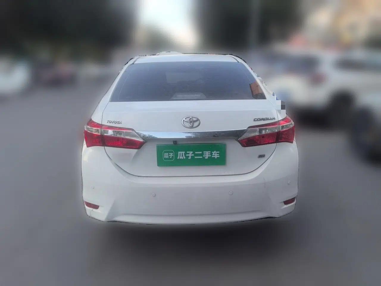 Toyota Corolla 2014 1.6L CVT GL-i — миниатюра 5