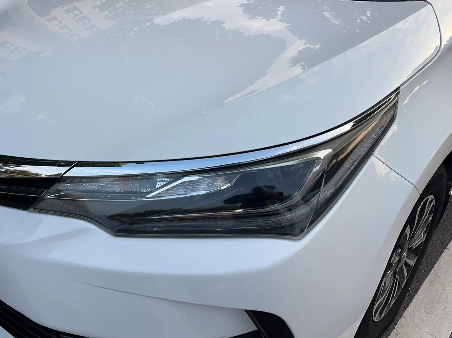 Toyota Corolla 2018 1.2T S-CVT GL-i Zhihui Edition — миниатюра 6