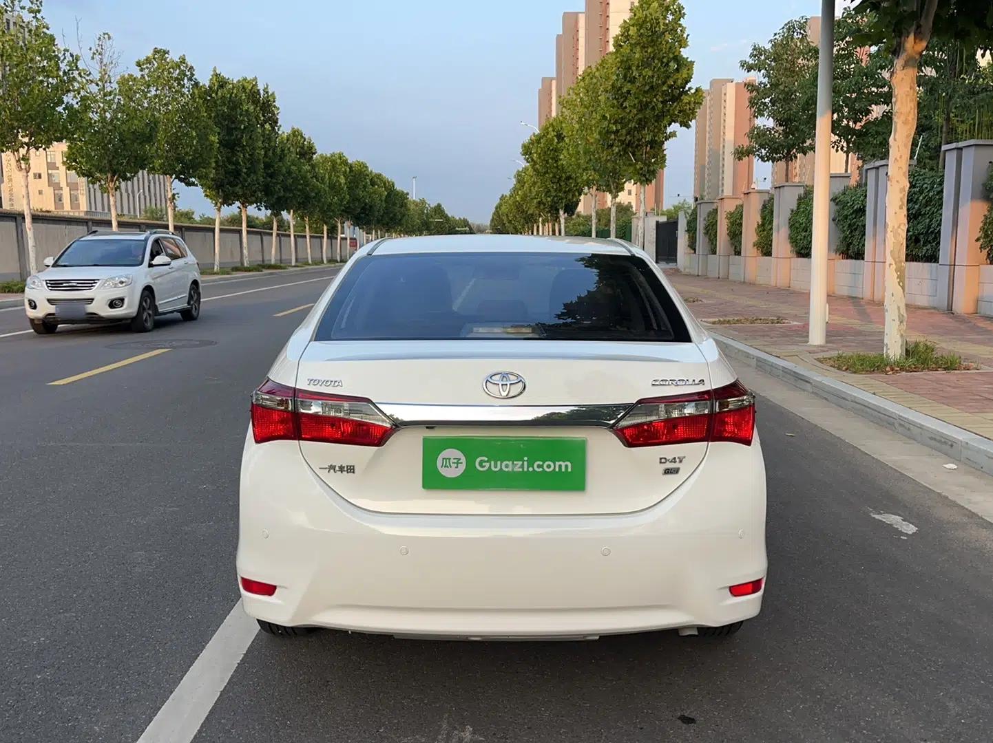 Toyota Corolla 2018 1.2T S-CVT GL-i Zhihui Edition — миниатюра 8