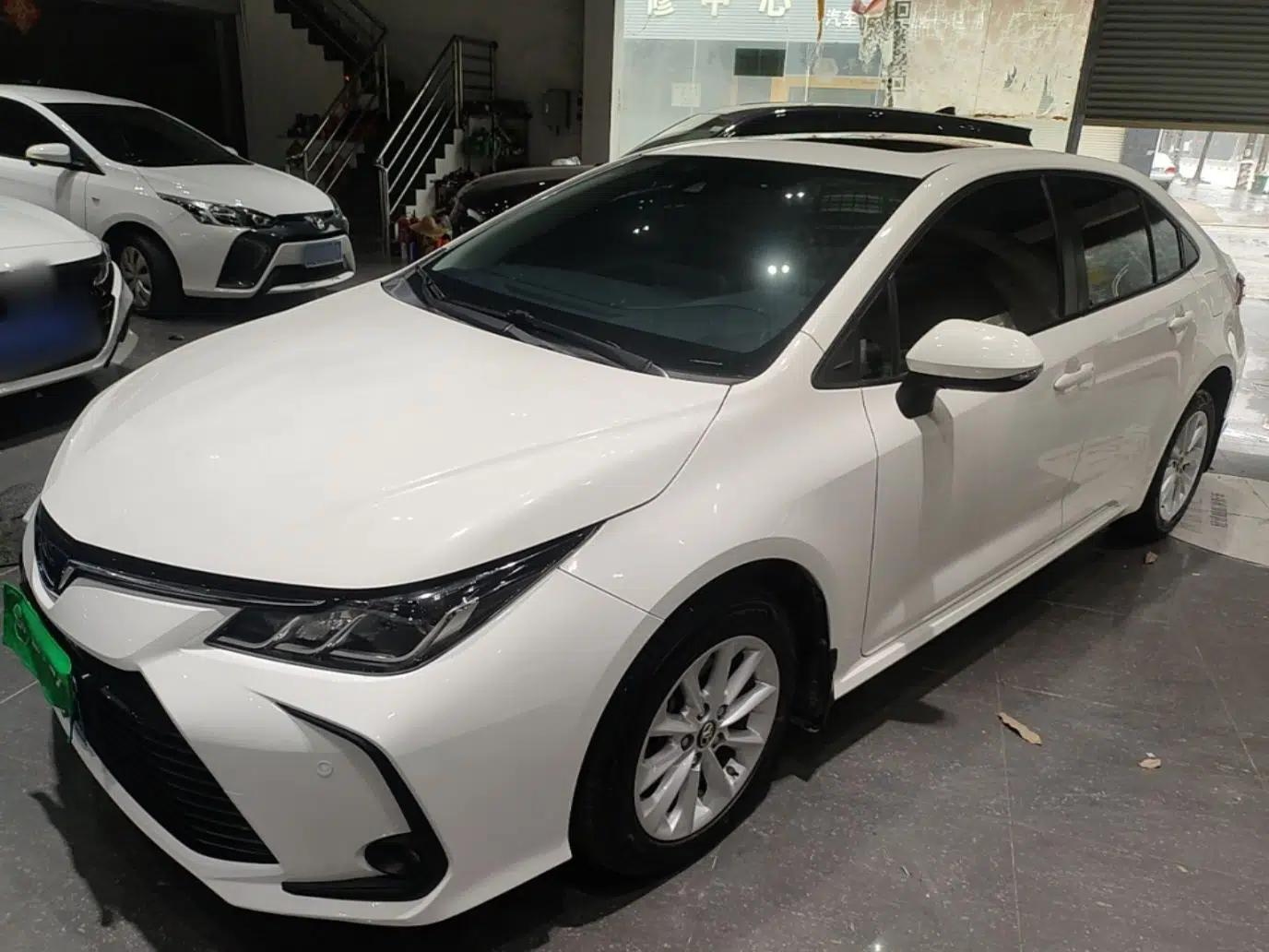Toyota Corolla 2021 1.2T S-CVT Elite PLUS Edition — миниатюра 1