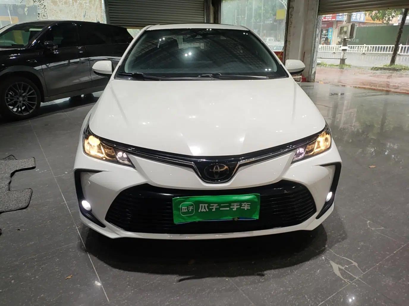 Toyota Corolla 2021 1.2T S-CVT Elite PLUS Edition — миниатюра 2