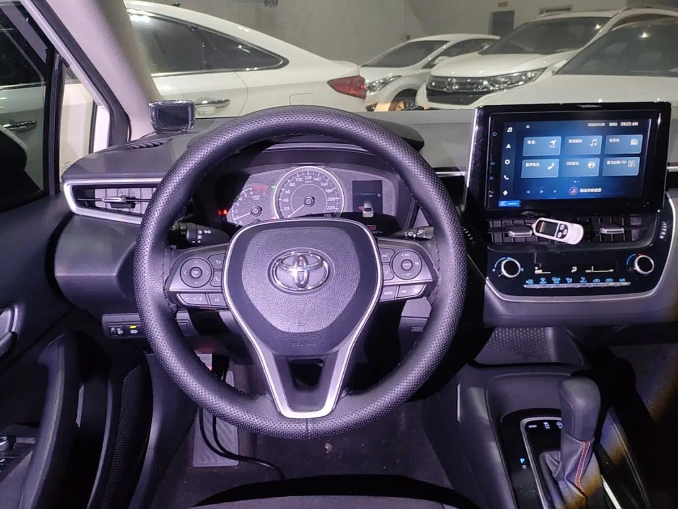 Toyota Corolla 2021 1.2T S-CVT Elite PLUS Edition — миниатюра 13