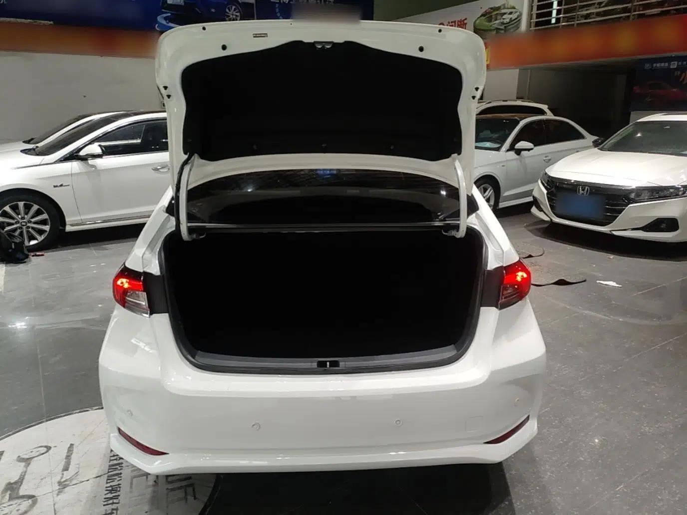 Toyota Corolla 2021 1.2T S-CVT Elite PLUS Edition — миниатюра 22